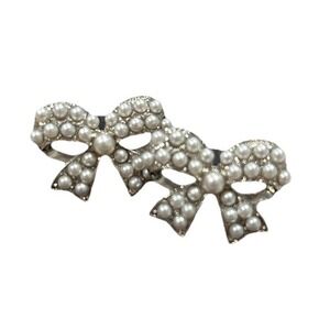 Pearl Bow Stud Earrings, Silver Tone Vintage Style Elegant Classic, New Jewelry